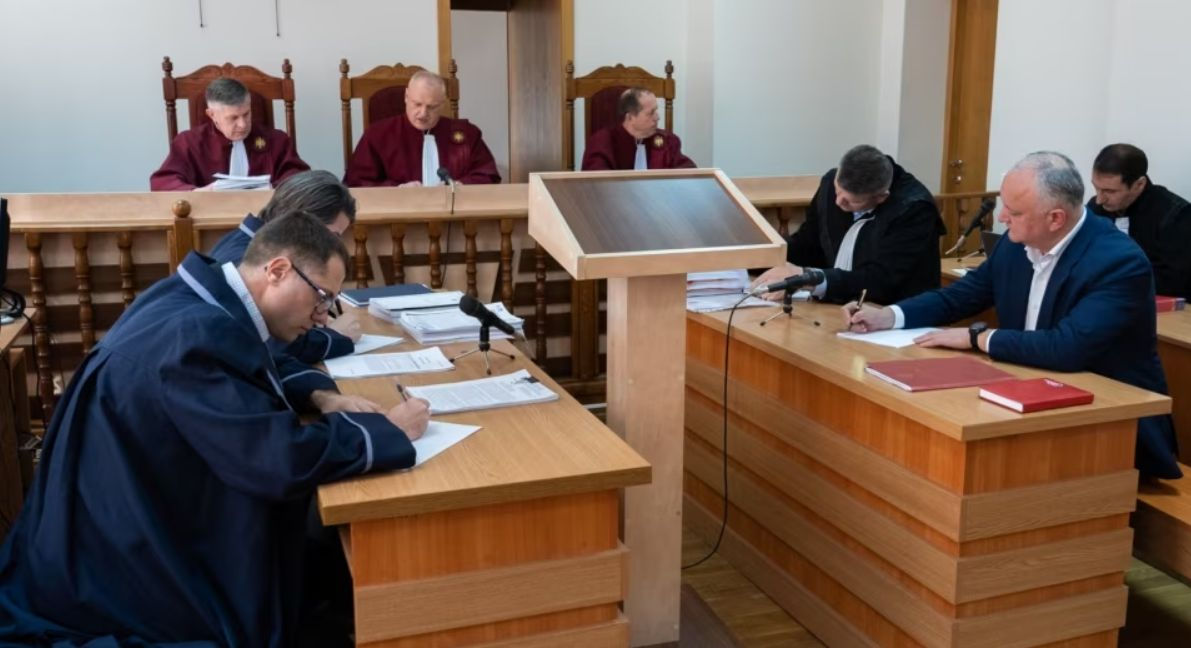 Дело Додона останется без судей из-за отставок.