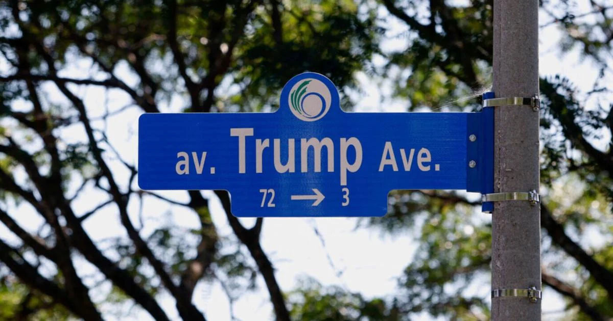 В столице Канады решили переименовать названную в честь Трампа улицу.