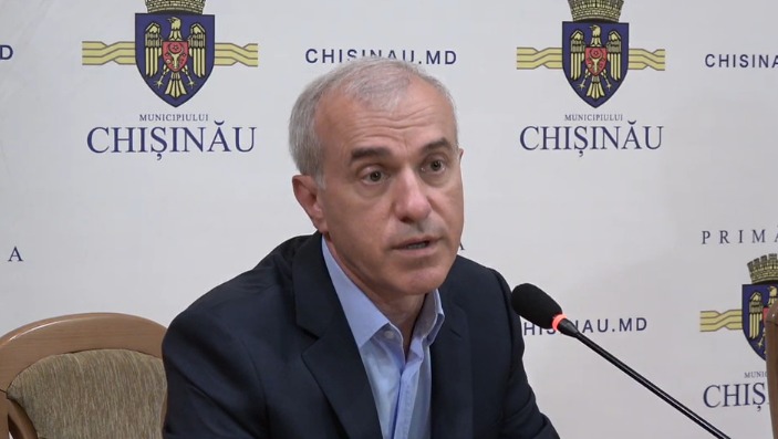Fostul director al ÎM „Apă-Canal” a ajuns pe banca acuzaţilor. Foto: Moldova24