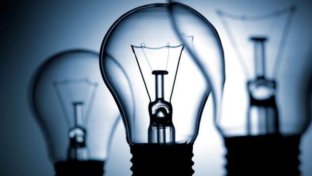 Lumina se va scumpi și mai mult. ANRE nu a inclus în noile tarife la energia electrică devierile financiare.