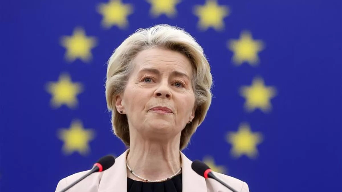 Von der Leyen este criticată pentru comunicarea opacă a Comisiei Europene.