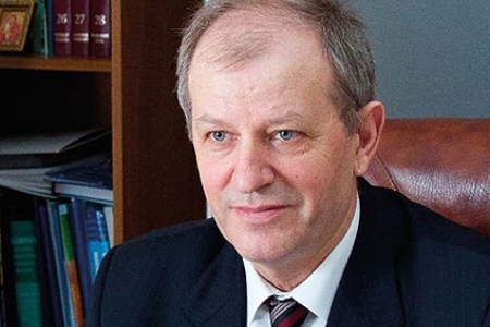 Министр здравоохранения Андрей Усатый отрицает информацию о том, что планируется закрытие нескольких кишиневских поликлиник.
