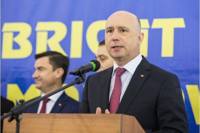 Pavel Filip a participat la deschiderea expoziţiei „Fabricat în Moldova”.