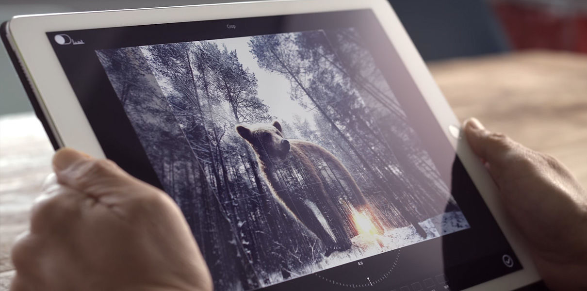 Adobe разрабатывает голосового помощника для обработки фотографий.