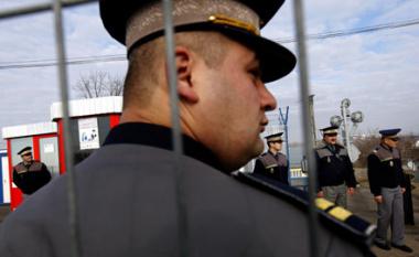 В прошлом году таможенникам Румынии и Молдавии удалось сократить контрабанду сигарет на границе в 2,5 раза благодаря жестким мерам.