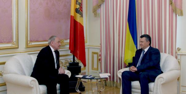 Президент Молдовы во время переговоров, в частности, поблагодарил украинского коллегу за позицию Украины в приднестровском вопросе.