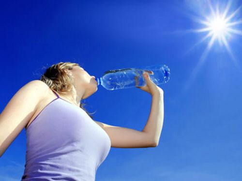 Pe 23-24 august pe spații extinse temperatura maximă a aerului va înregistra valori de +33..+35°C, izolat +36..+37°C.
