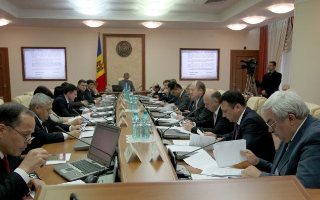 Cei patru membri din Guvernul Filat care nu şi-au păstrat fotoliile în noul Executiv spun că vor reveni în politică.