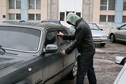 Малиновский районный суд Одессы признал гражданина Молдовы виновным в совершении целого ряда ограблений чужих авто.