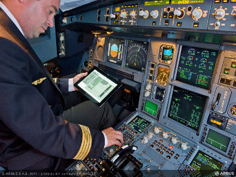 Авиастроительный концерн Airbus планирует поручить планшету iPad роль электронной системы бортовой документации. Фото: airbus.com