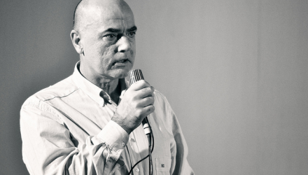 Mircea Surdu este jurnalist de televiziune, producător de emisiuni.