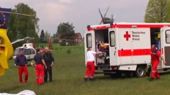 Fulgerele au lovit mai mulţi copaci, dar şi un întrerupător. La petrecerea organizată în aer liber erau peste 500 de persoane.