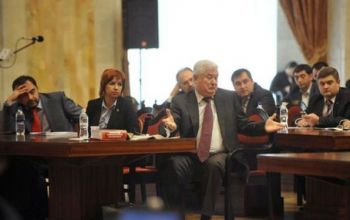 Parlamentul poate să ridice mandatul unui deputat, doar dacă aceştia se eschivează de la onorarea obligaţiunilor de serviciu