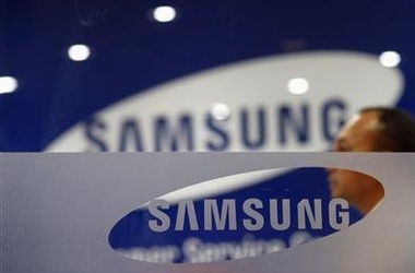 Samsung опять подшутила над Apple. Фото: Reuters