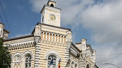 Kozlov spune că s-a adresat în repetate rânduri autorităţilor locale, dar, până în prezent, nu au fost alocaţi banii necesari.