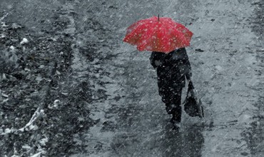 Temperatura medie zilnică a aerului va scădea cu 10-12°C.
