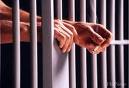 Dacă va fi găsit vinovat, bărbatul riscă până la 20 de ani privațiune de libertate sau chiar detenţie pe viaţă.