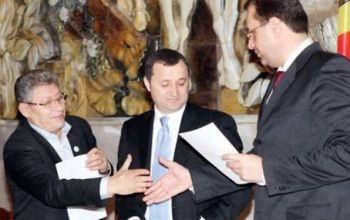 Anterior, liderul PL, Mihai Gimpu, a spus că formaţiunea sa nu va efectua remanieri guvernamentale