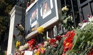 Miercuri, 10 aprilie, se împlinesc trei ani de la tragicul accident aviatic produs lângă aeroportul militar din oraşul rus Smolensk.