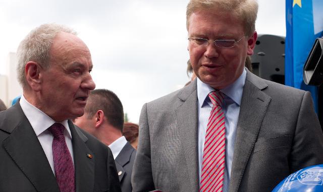 „Uniunea Europeană este ferm hotărâtă să sprijine Republica Moldova în realizarea acestor obiective”, a spus Stefan Fule.
