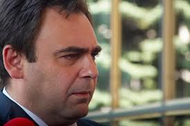 Precizăm că deputatul comunist Sergiu Sirbu a declarat că membrii PCRM sunt gata să facă şi puşcărie. Foto: euractiv.ro