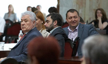 Deputații dinPCRM susțin că, Dirk Schuebel, trebuie declarat persona non-grata. 