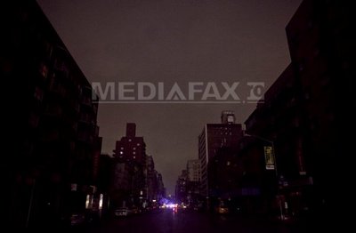 CORESPONDENŢĂ de la New York: Locuitorii încearcă să revină la normal, după trecerea uraganului Sandy (Imagine: AFP - MediafaxFoto)
