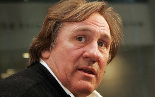 "Dacă voi primi și unul din Muntenegru, pe cel francez îl voi păstra, oricum”, a declarat Depardieu, citat de ITAR-TASS. 