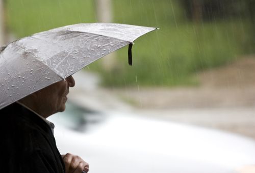 În unele localități se așteaptă averse puternice cu grindină. Foto: stiri.rol.ro