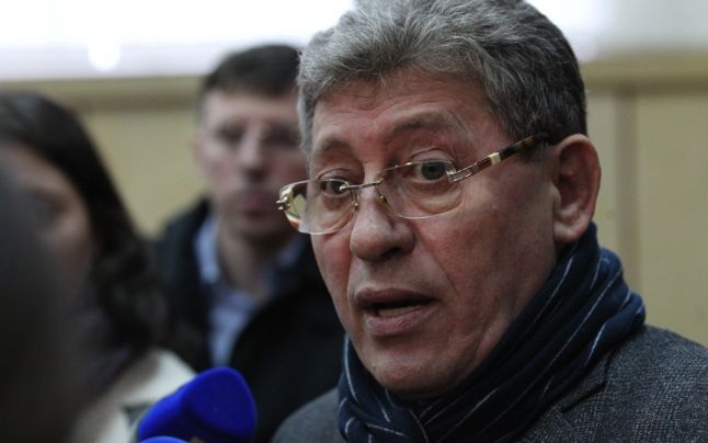 Mihai Ghimpu, recunoaşte că uneori este impulsiv, însă spune că îşi varsă nervii din cauza presiunilor la care este supus. 