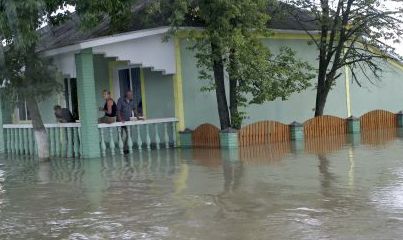 Власти до сих пор еще не помогли люди в обещанном ранее объеме.