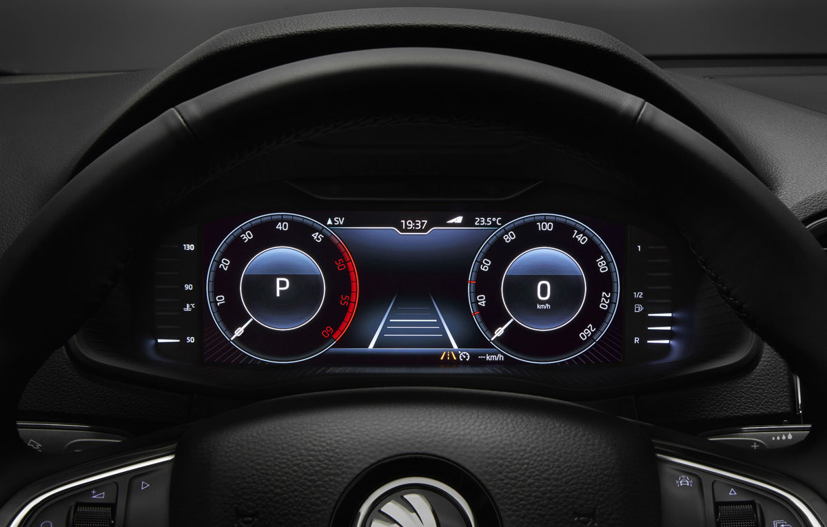 Skoda Superb are un nou motor TSI de 272 CP.