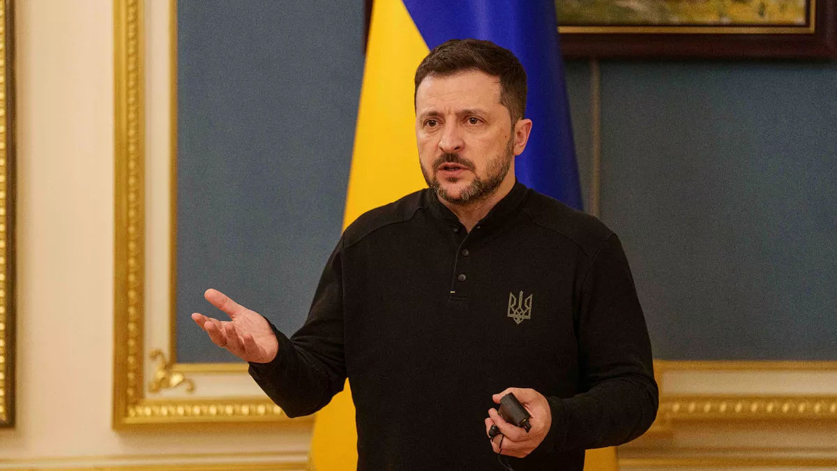 Зеленский: РФ нарушила пасхальное перемирие более 2000 раз.