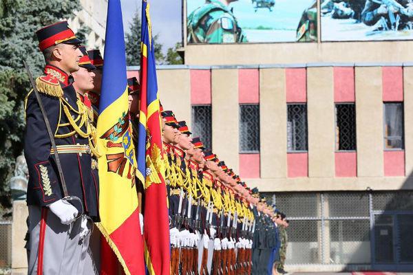 Armata Națională marchează 26 de ani de la fondare