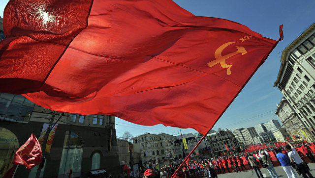 В Киеве напомнили об ответственности за коммунистическую символику на 9 мая.