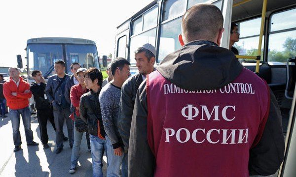 В России проживают 11,9 млн мигрантов.