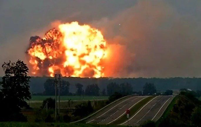СМИ рассказали, что хранилось на взорванных складах в Болгарии.