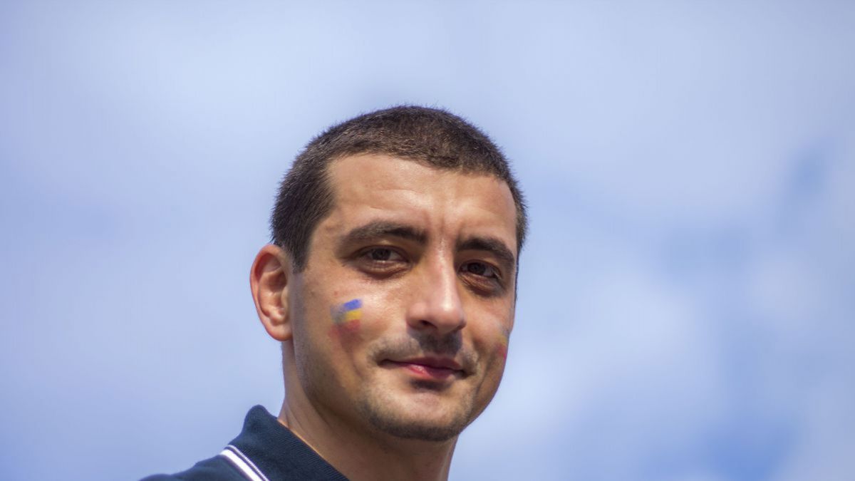 Mașina avocatului lui George Simion spartă și acte furate. Foto: rfi.ro
