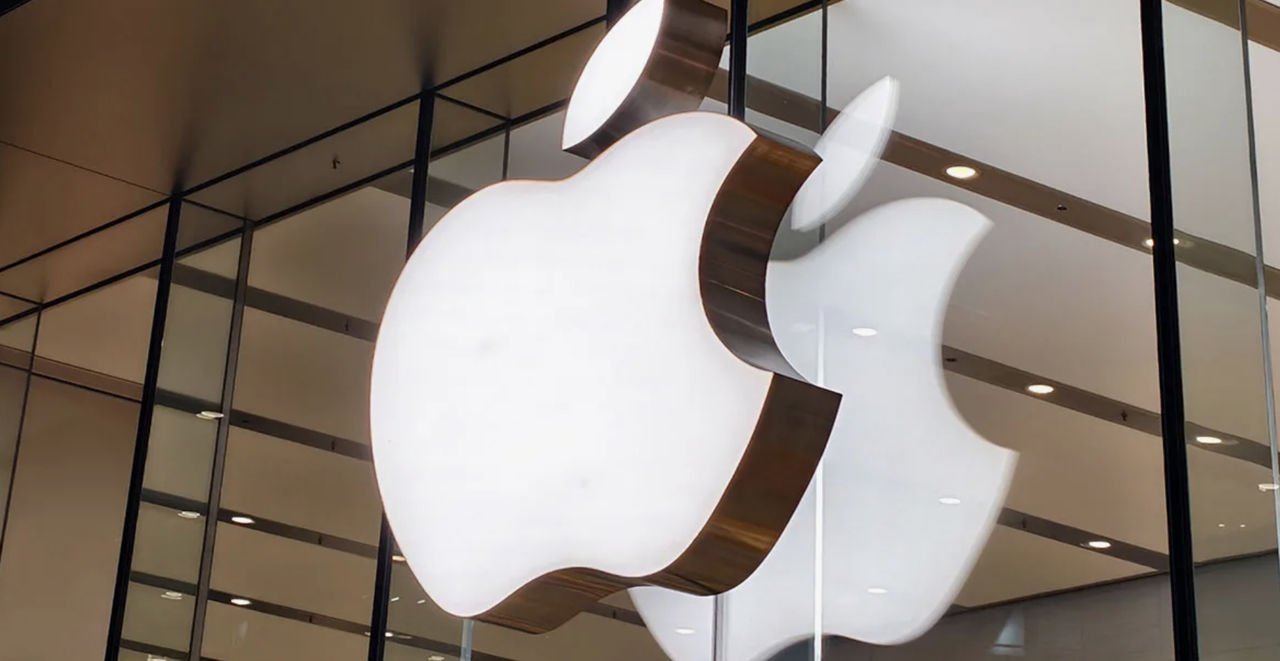 Apple снова стала самой дорогой компанией мира с капитализацией более $5 трлн.