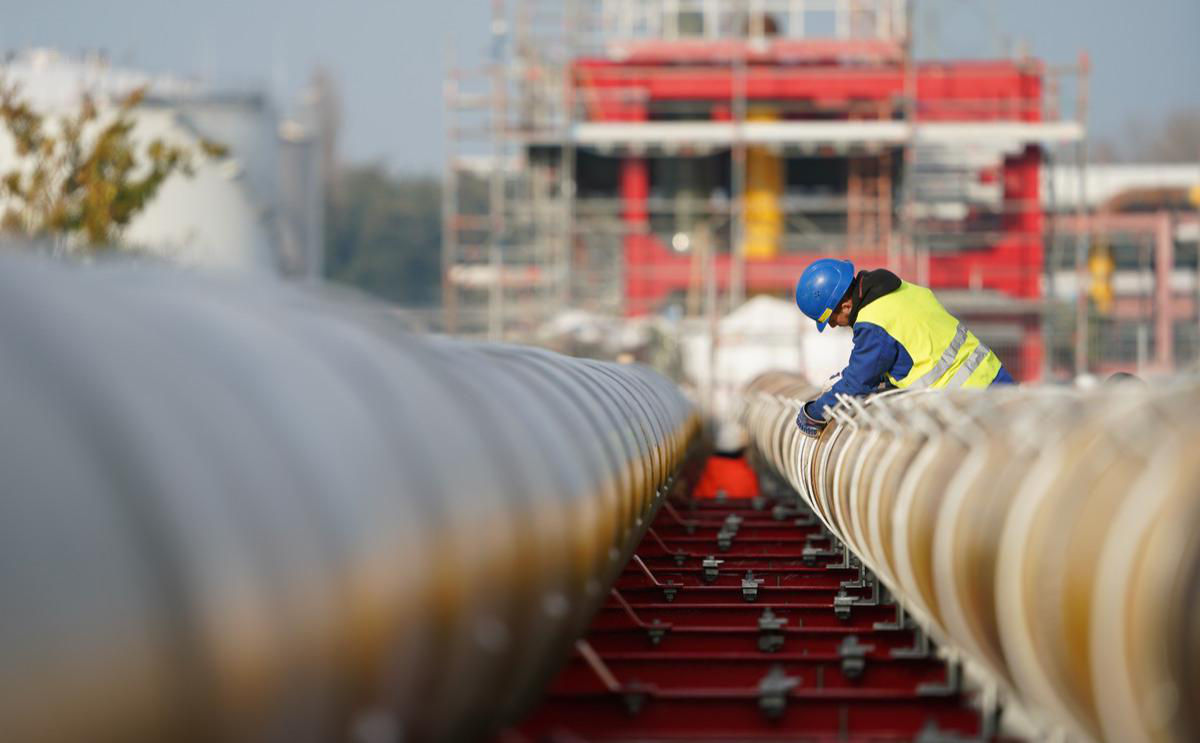 Страны ЕC проголосовали за потолок цен на газ из России в размере 180 евро/мегаватт-час. 