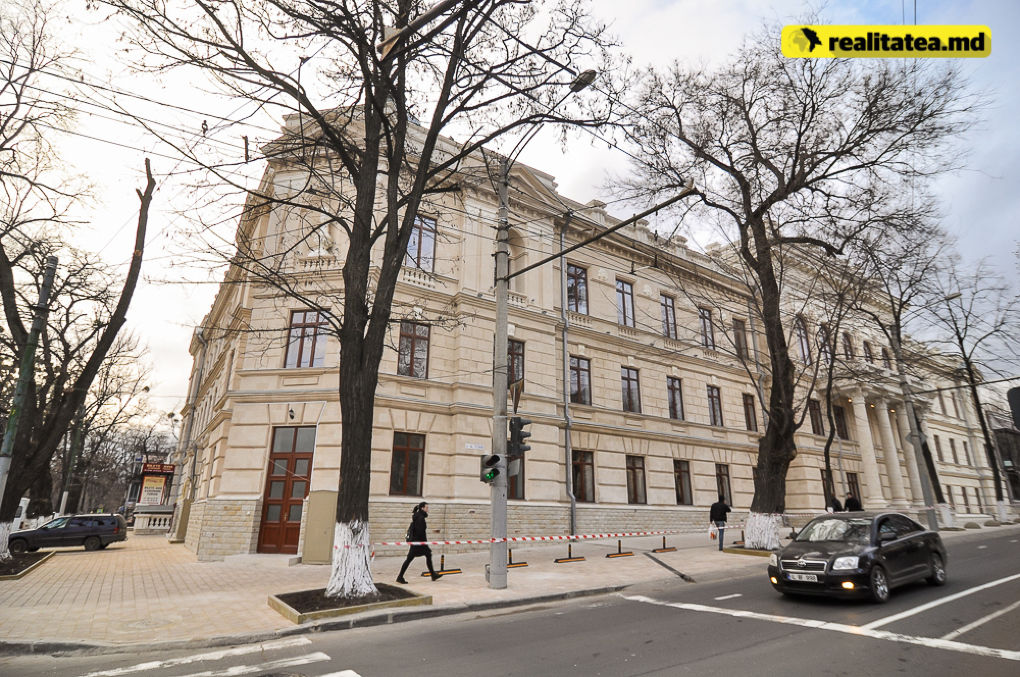 Conducerea ANSA, audiată de deputați în scandalul lactatelor?