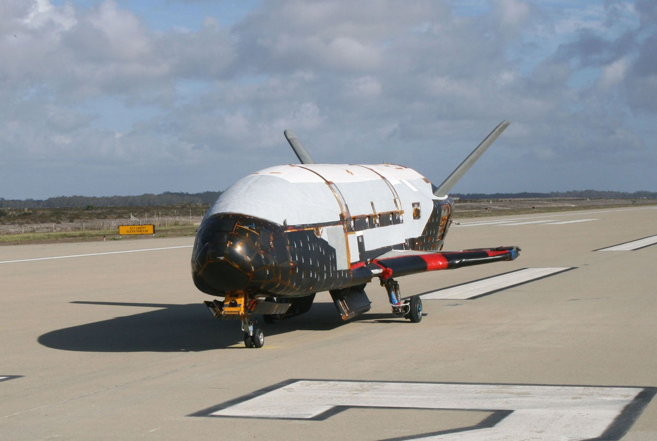 Boeing X-37B OTV (Orbital Test Vehicle) побил рекорд пребывания в космосе. 