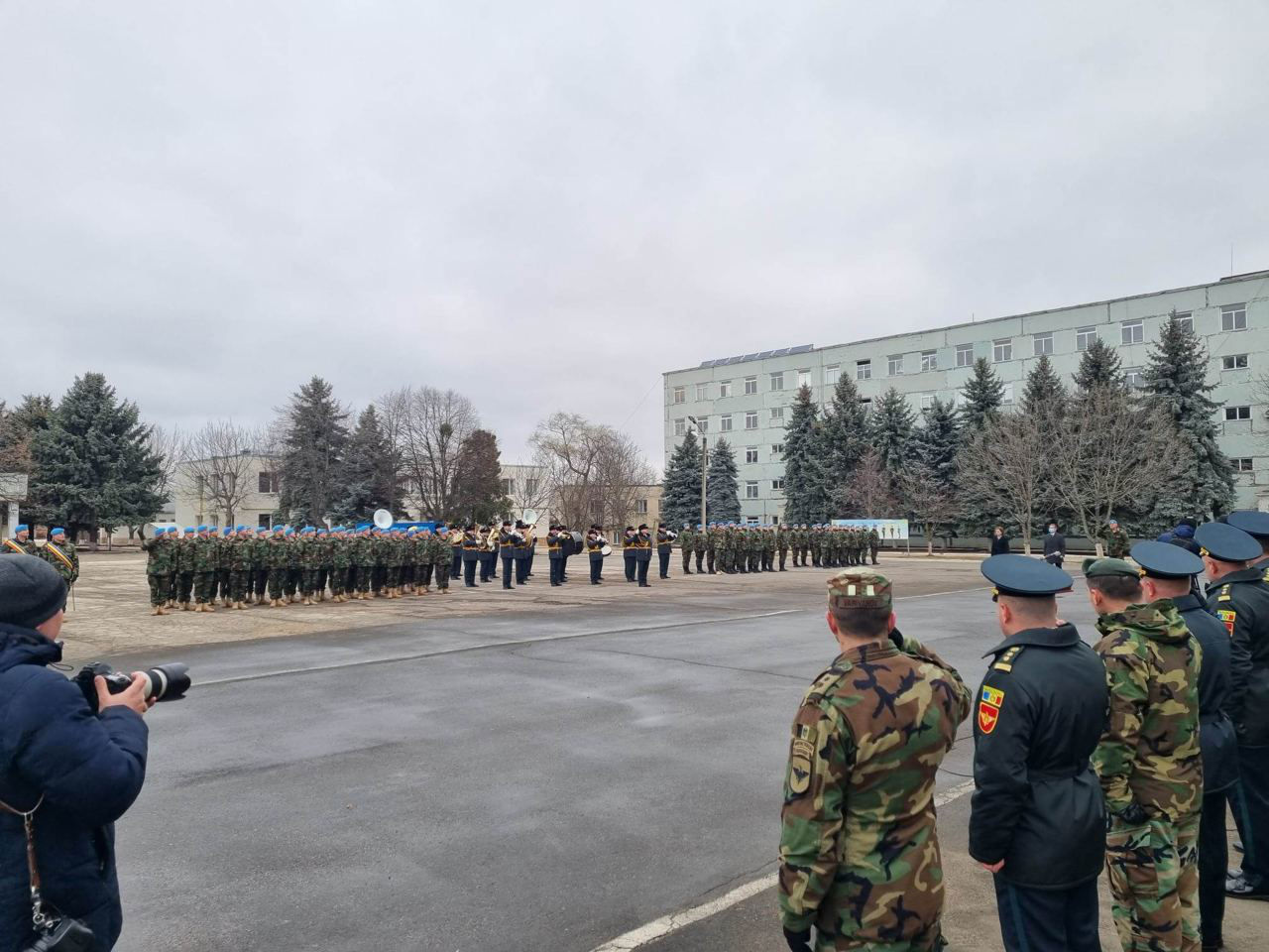 Первый контингент Национальной армии отправляется в миссию в Ливан.