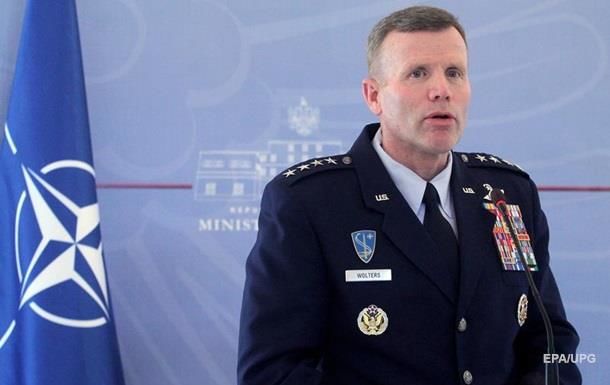 Тод Д. Уолтерс – в прошлом летчик-истребитель, участвовал в операции США в Ираке.
