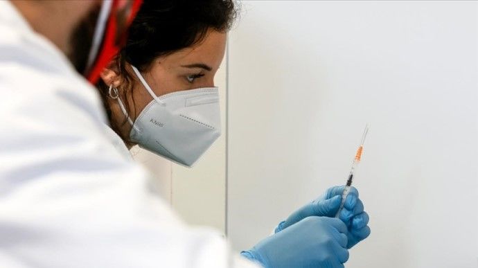 ЕС достиг цели по вакцинации от COVID: прививки получили 70% взрослых.