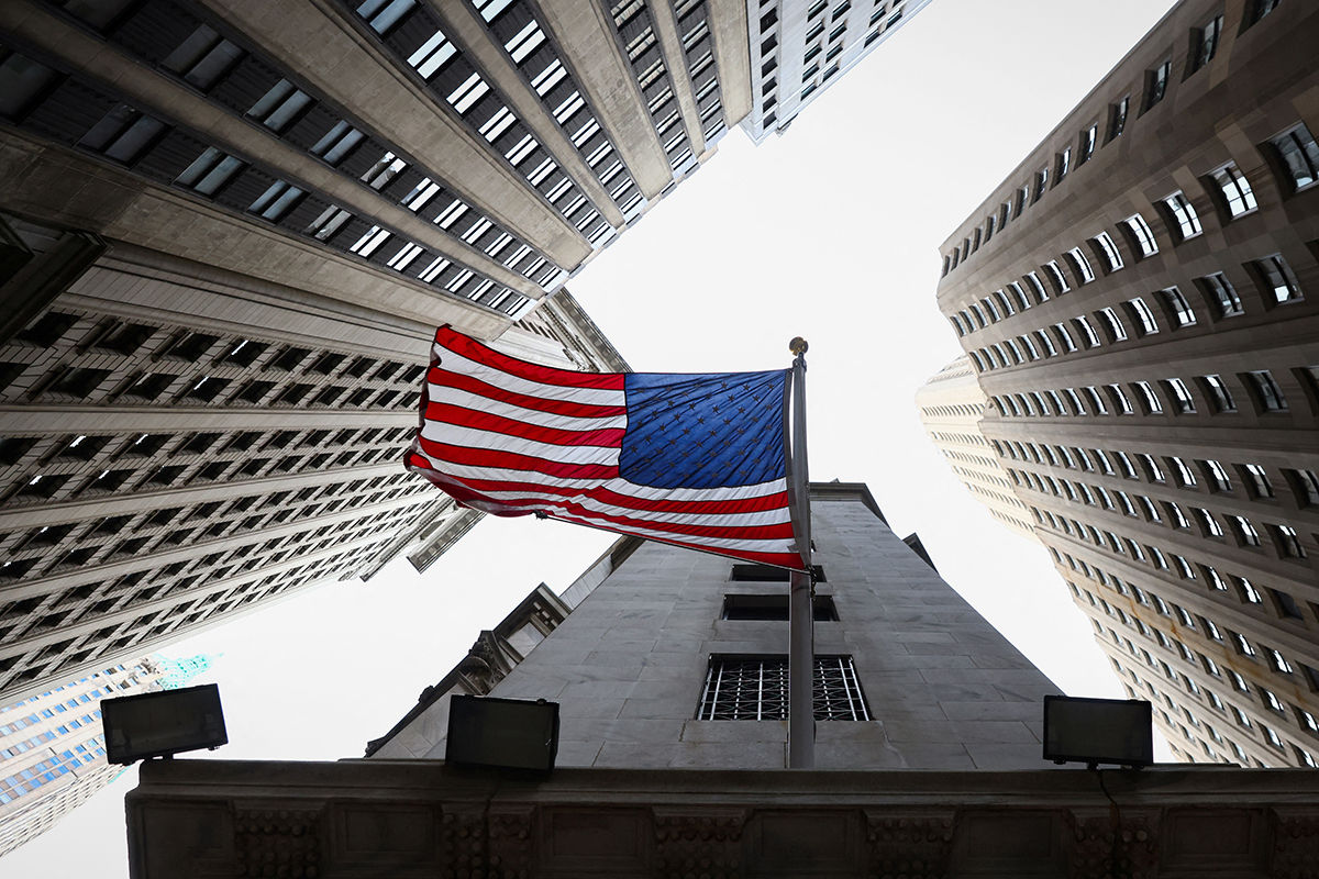 США ввели санкции против 42 китайских компаний за поставки микрочипов России.