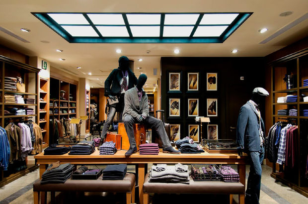 Cămășile bărbătești marca Zara și Mango nu corespund cerințelor obligatorii de siguranță. Foto: realmen.ro