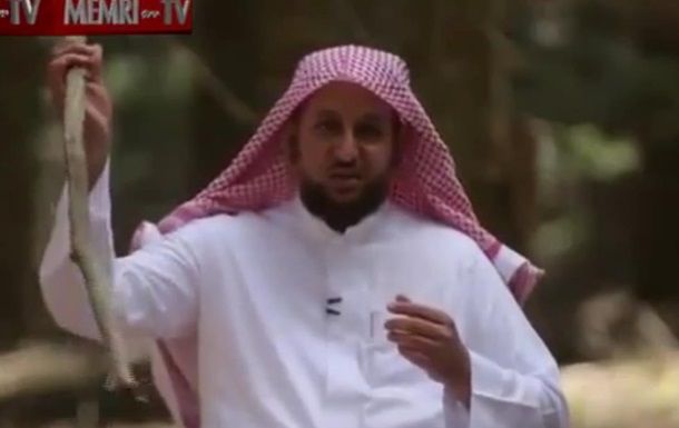 Медик поведал на видео, чем лучше всего бить женщину.