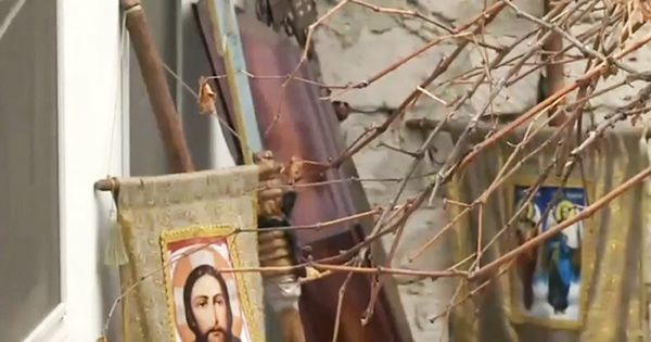 Загадочное отравление в Криулянах прокомментировали соседи парней.