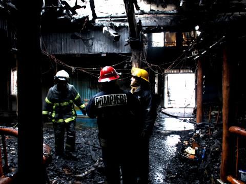 Incendiu la Glodeni: Un complex de agrement, mistuit de flăcări
